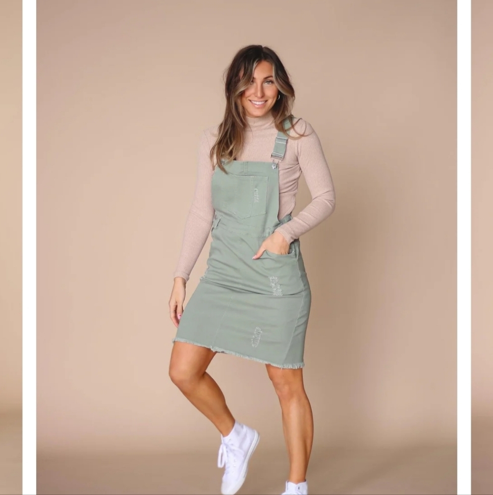 FEHRNVI Jovi Green Denim Overall Dress
